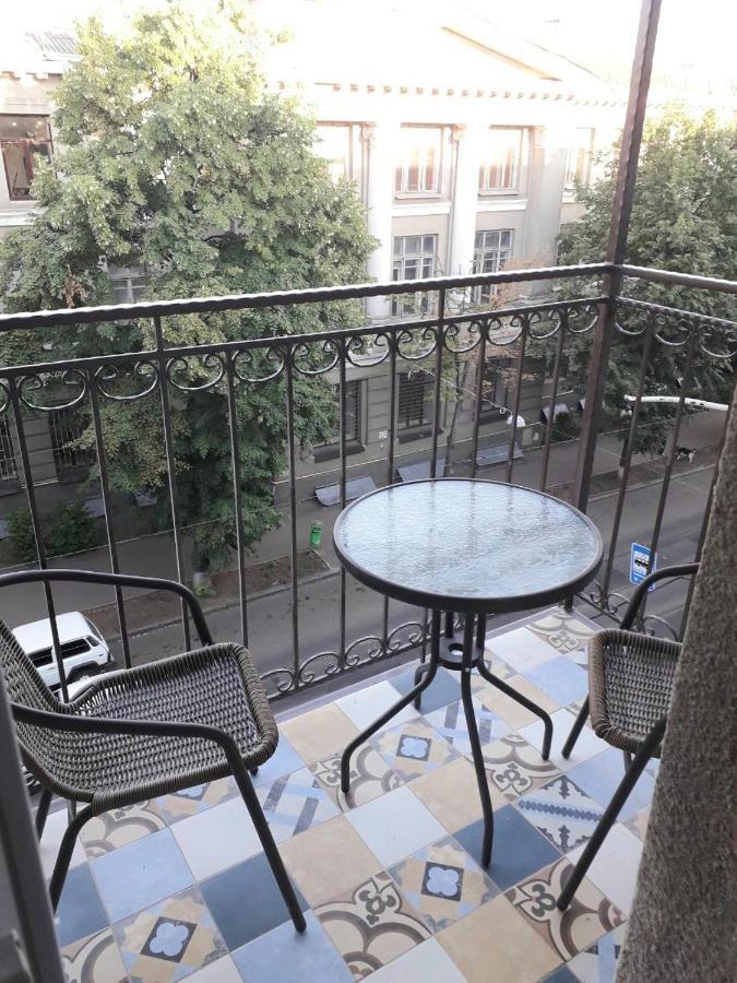 2 Bdr Apartment Near Gorky Park, Center Kharkov Ngoại thất bức ảnh
