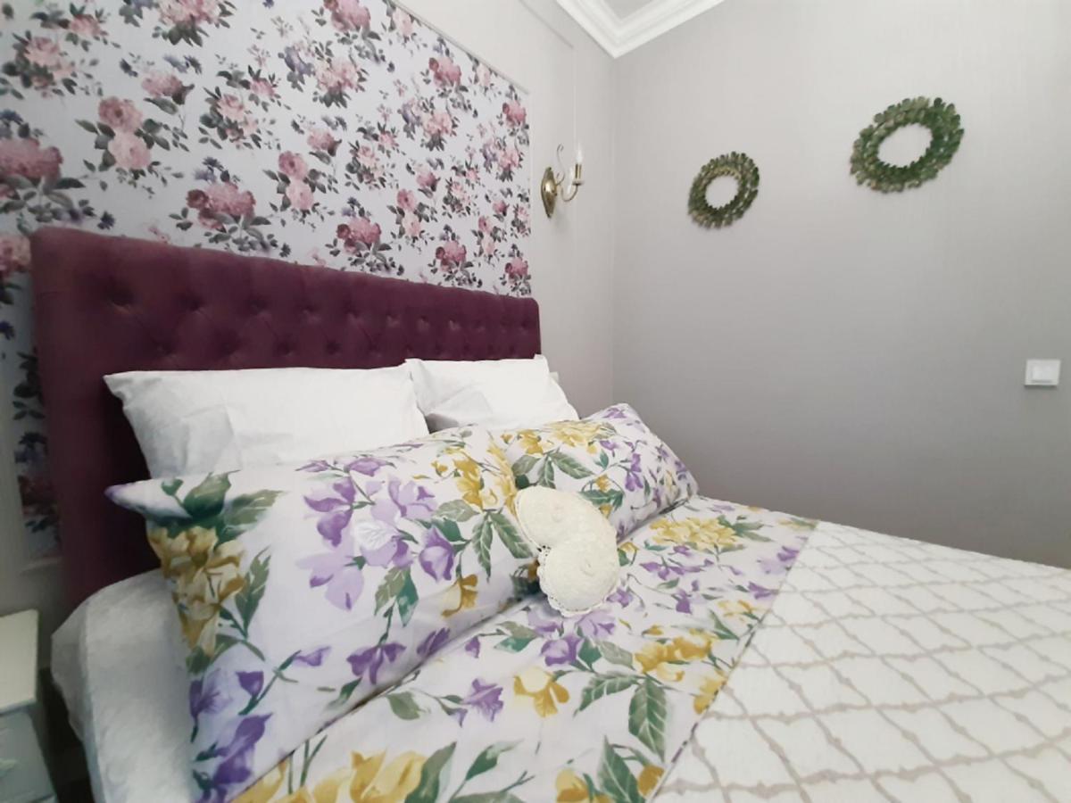 2 Bdr Apartment Near Gorky Park, Center Kharkov Ngoại thất bức ảnh